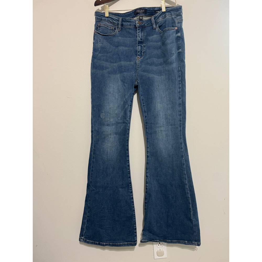 Judy Blue Los Angeles Flare Jeans Medium Wash Distressed High Rise Size 15/32